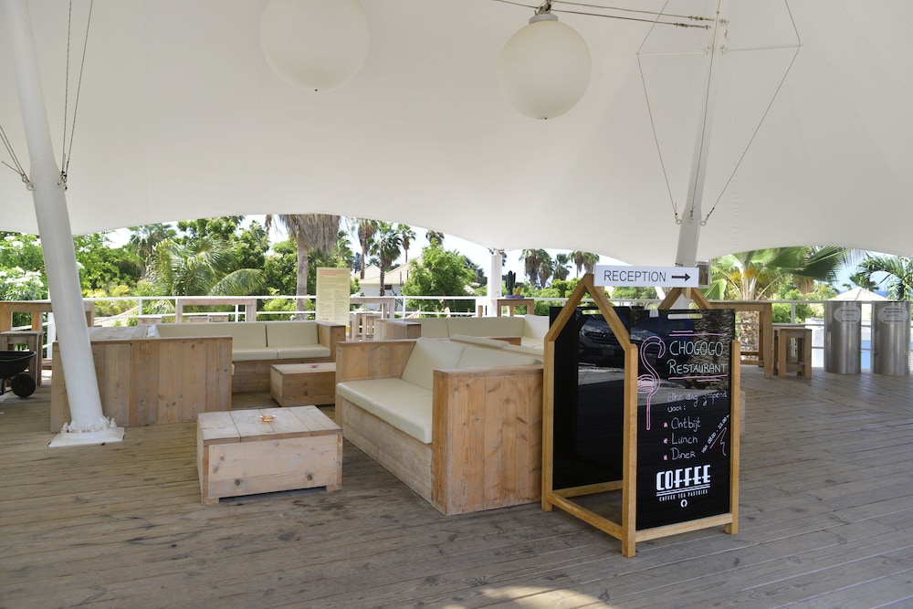 Chogogo Dive & Beach Resort Curacao 8/50