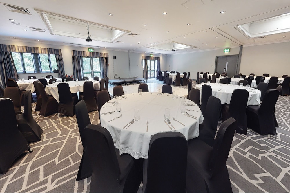 Village Urban Resort Coventry 63/74