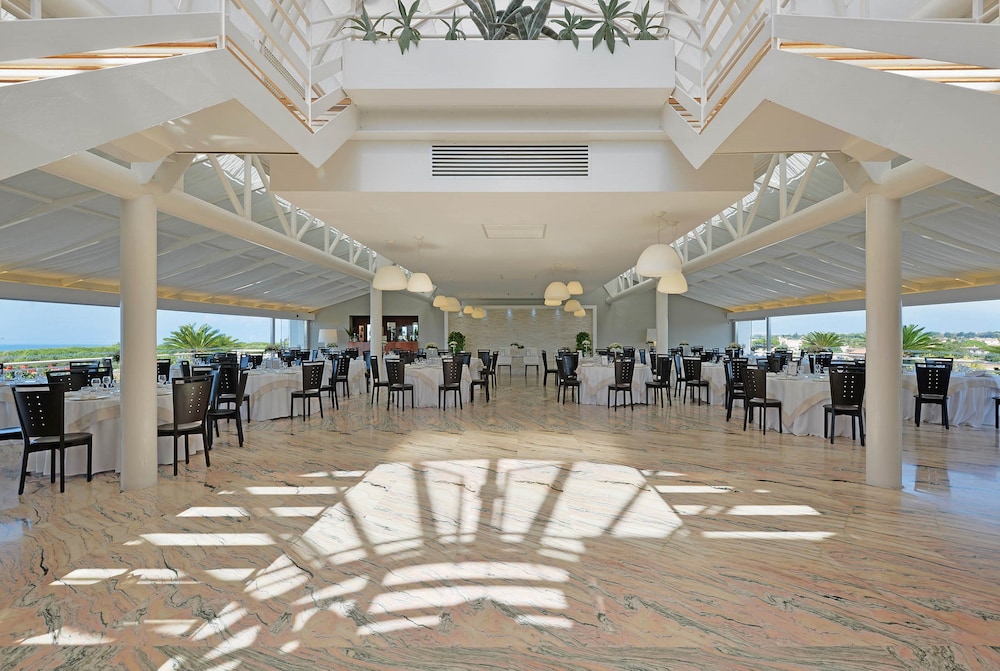 Mec Paestum Hotel 60/73