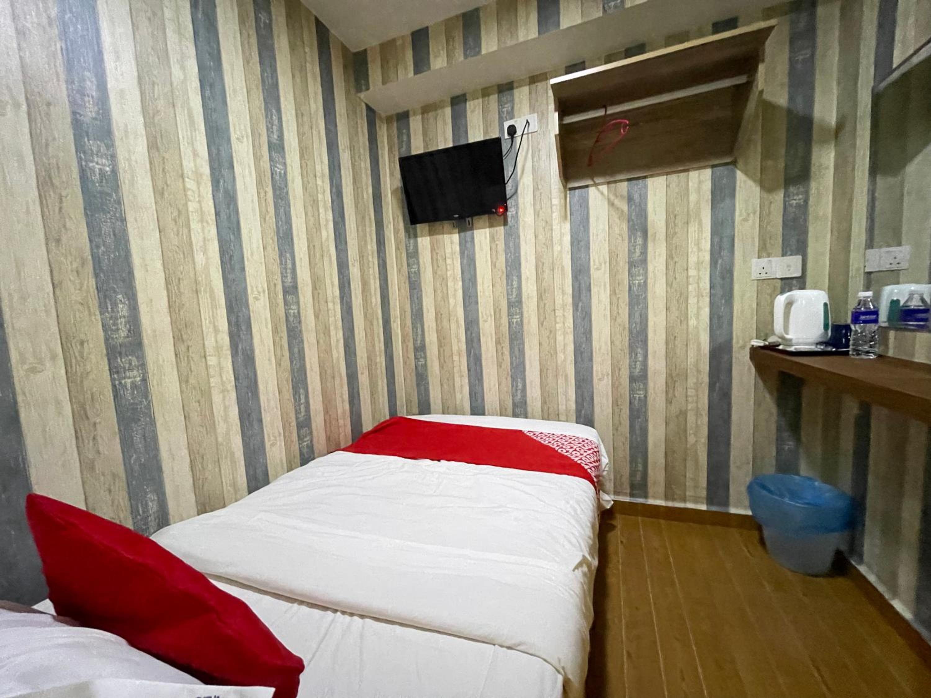 Oyo 419 City Boutique Hotel 23/41