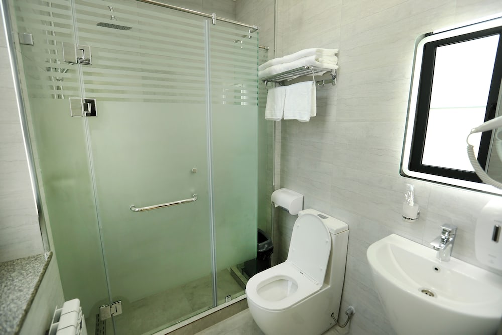 Parklane Hotel 38/44