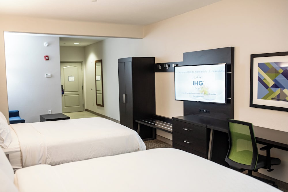 Holiday Inn Express Hotel and Suites Greenville 20/64