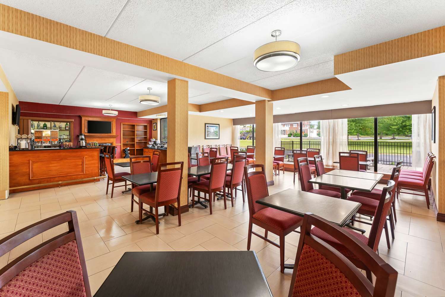 restaurant cafeteria