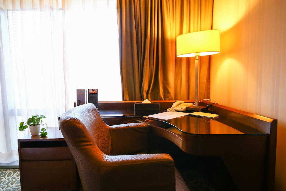 Evergreen Plaza Tainan 56/64