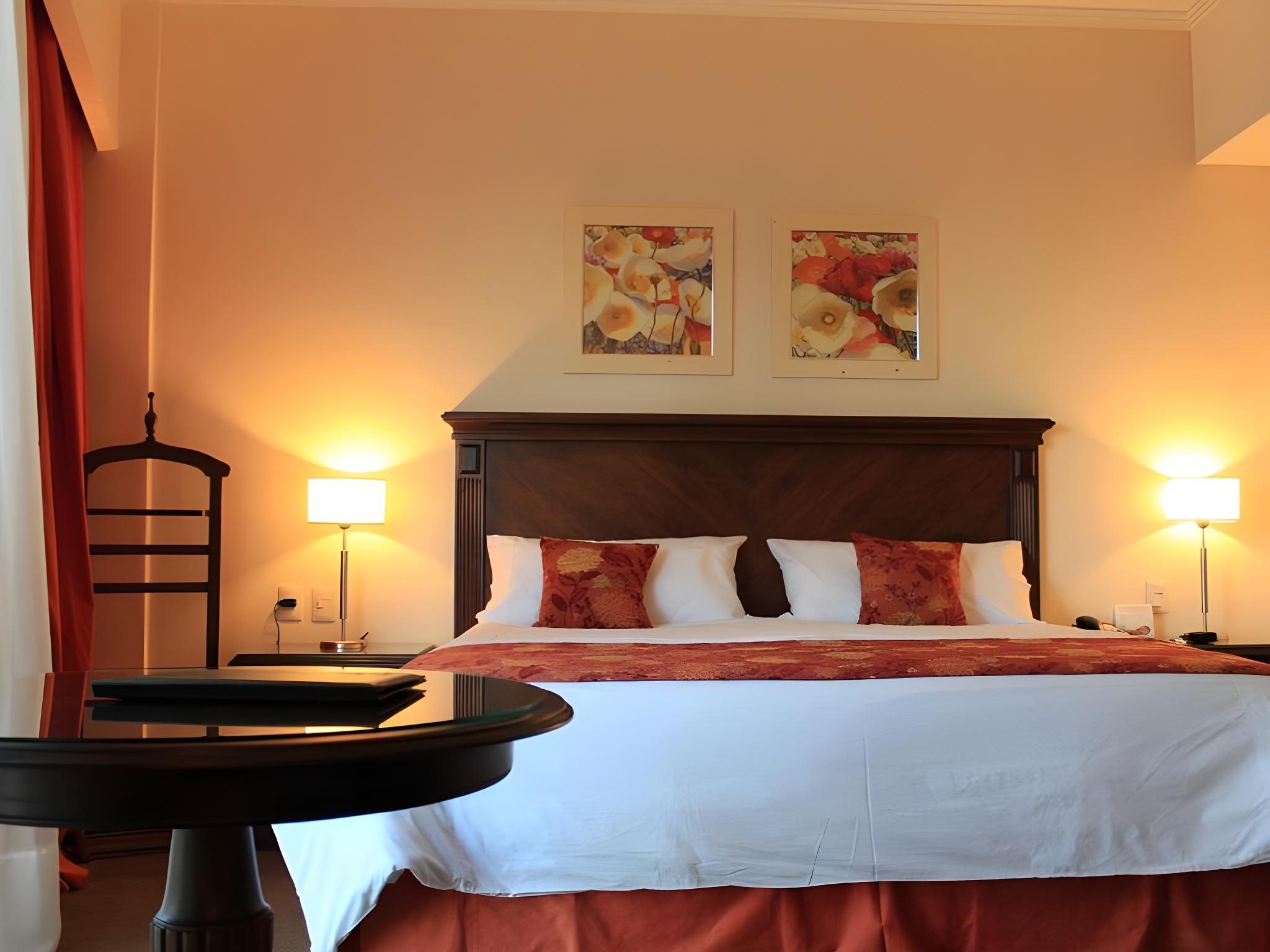 Standard, Double or Twin Bed