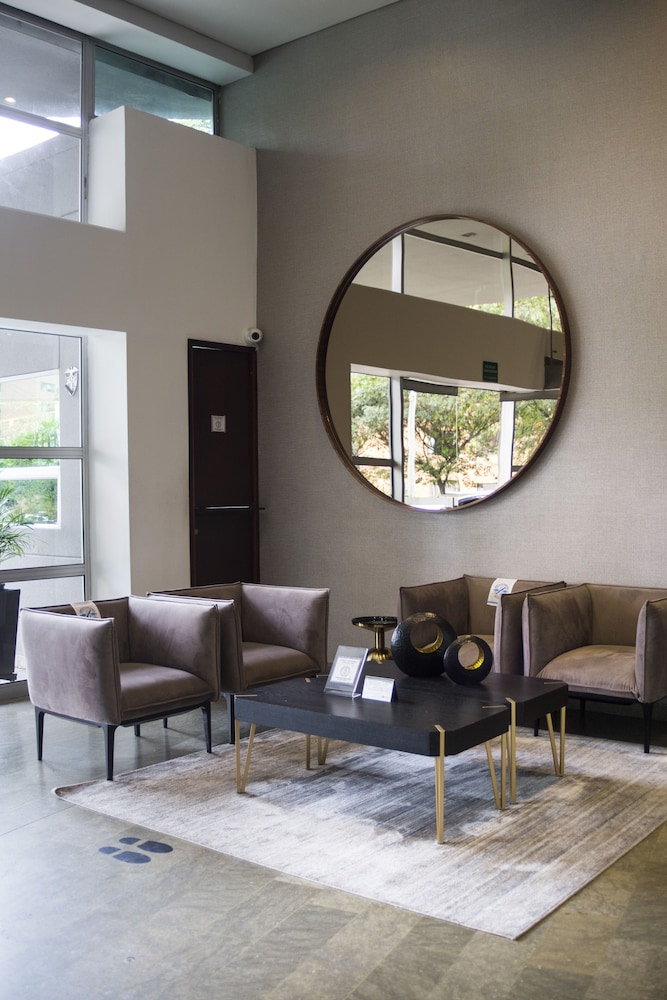 Estelar Medellin Apartaments 34/49