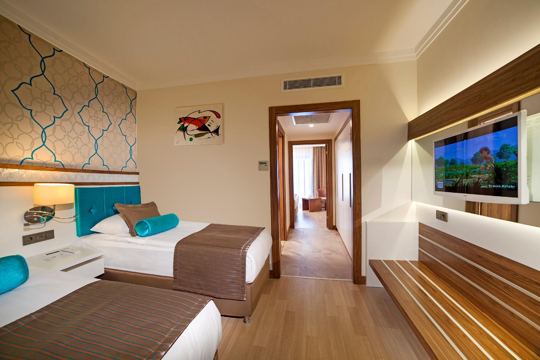 Family, Twin Beds