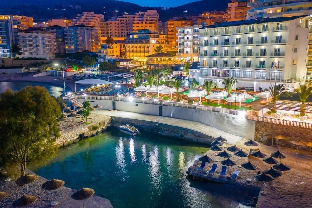 Hotel Saranda Palace 58/70