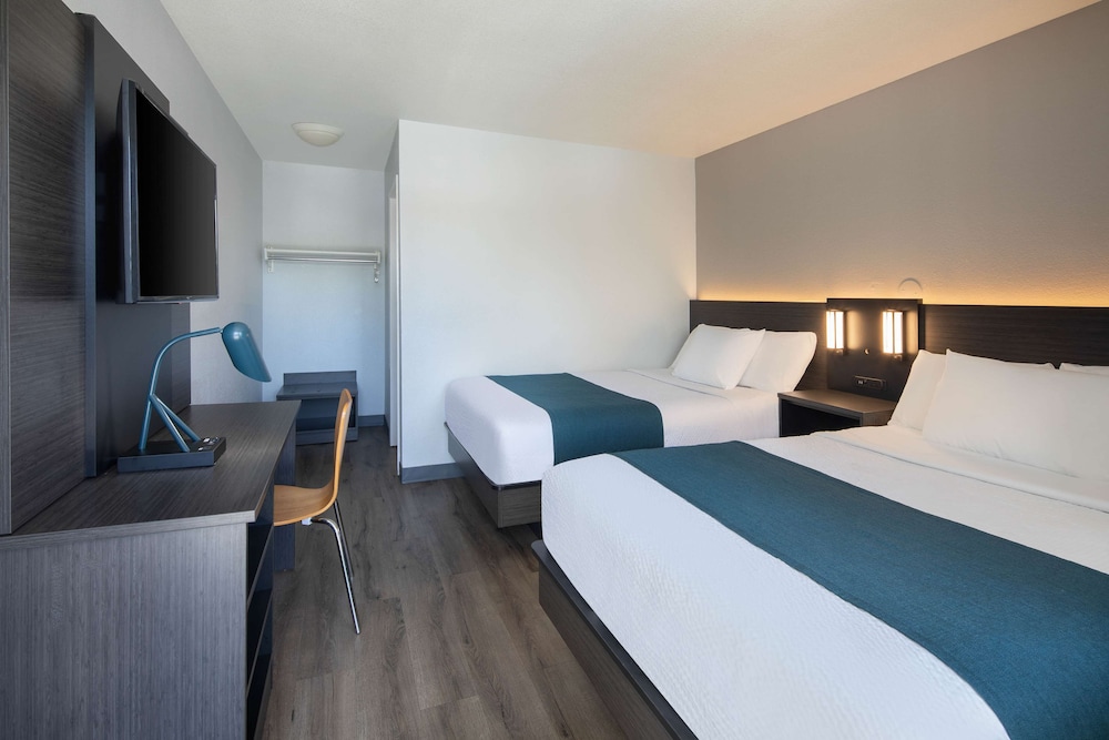 Motel6 Woodland, CA - Sacramento Airport 23/38