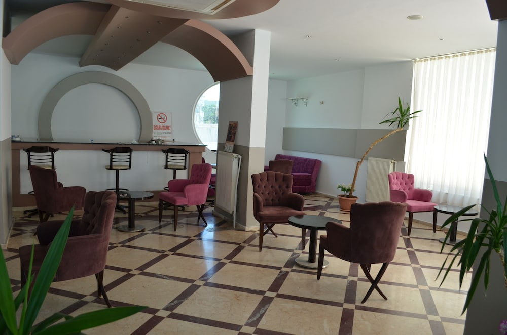 Grand Milano Hotel 33/48