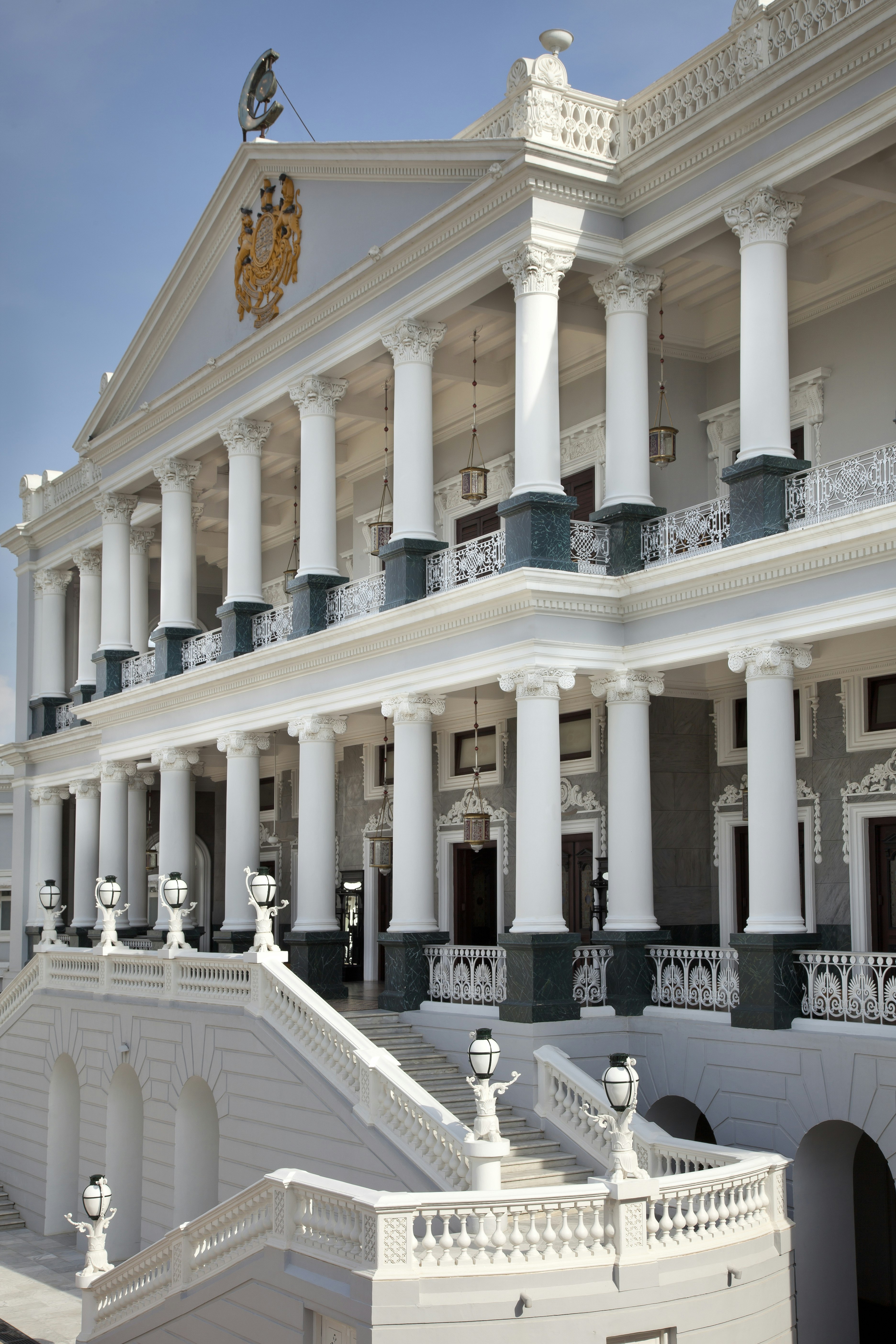 TAJ FALAKNUMA PALACE 2/81