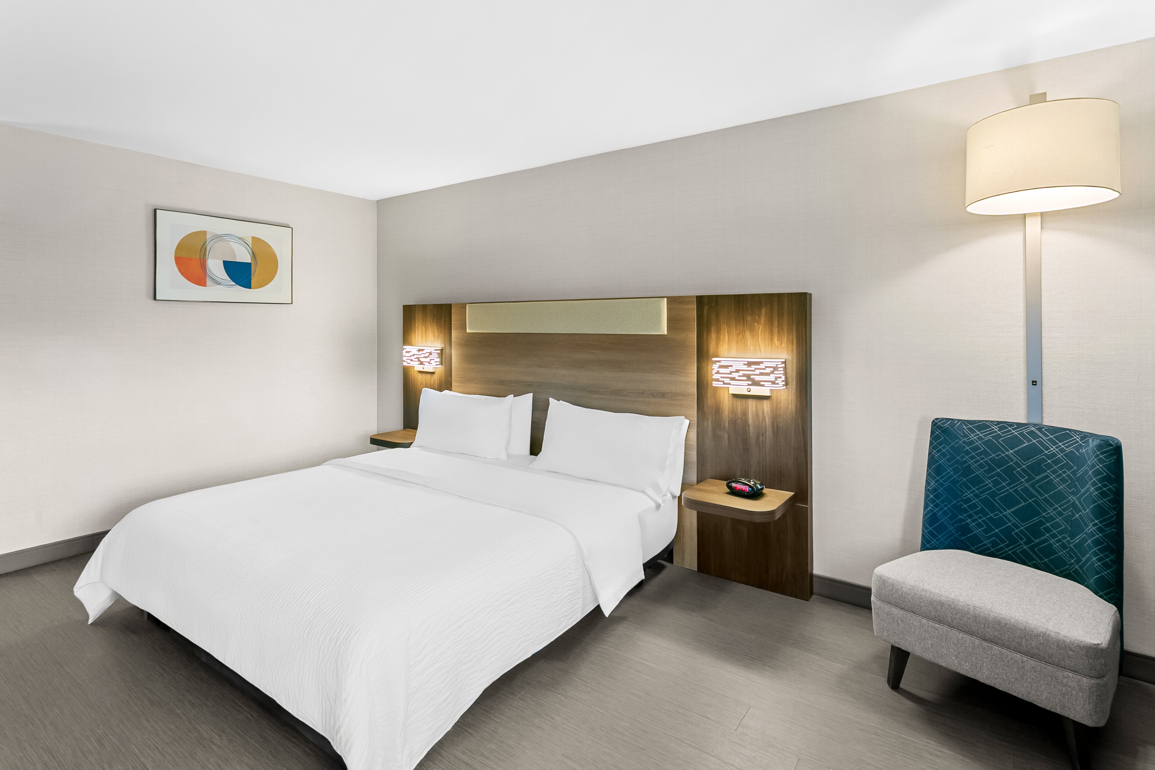 Holiday Inn Express And Suites Baltimore West Catonsville 21/66
