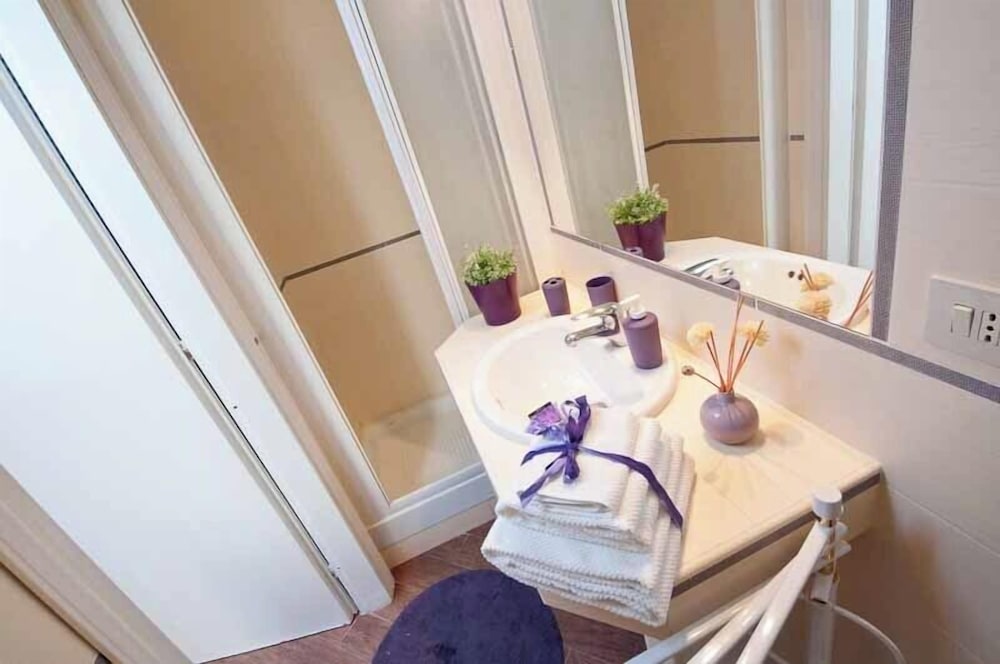 Comfortable Apartment Near the Vatican Free Wifi 11/16