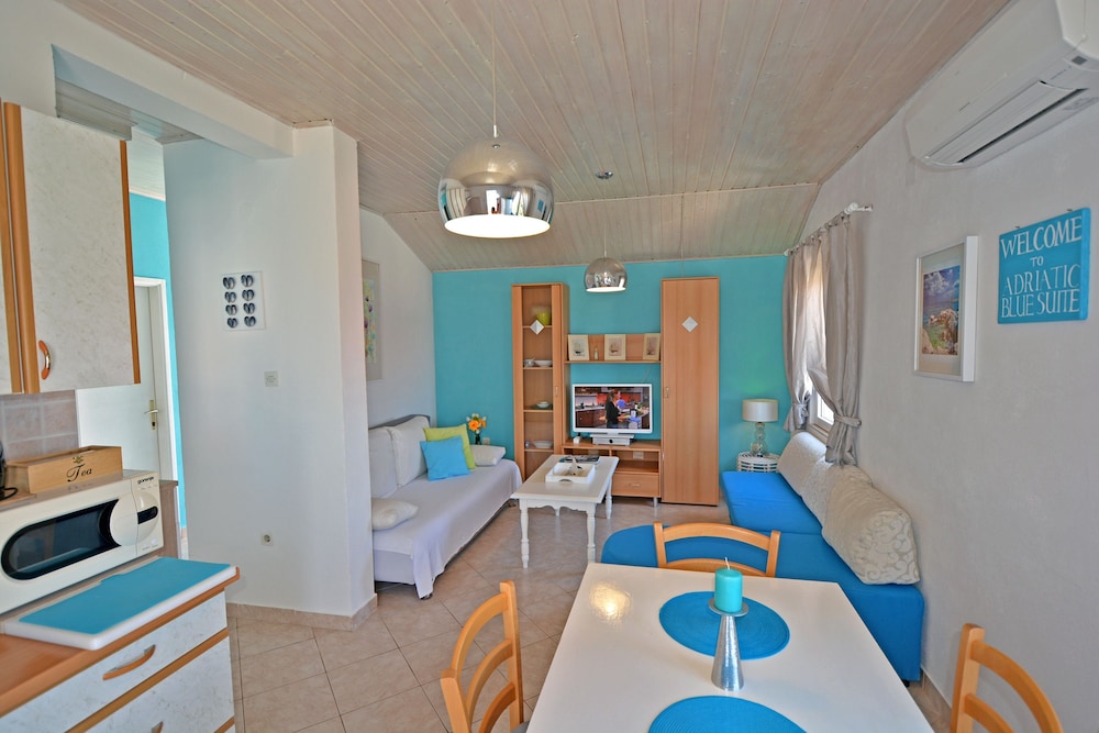 ROOMS SUNCE ISLAND RESIDENCE 30/50