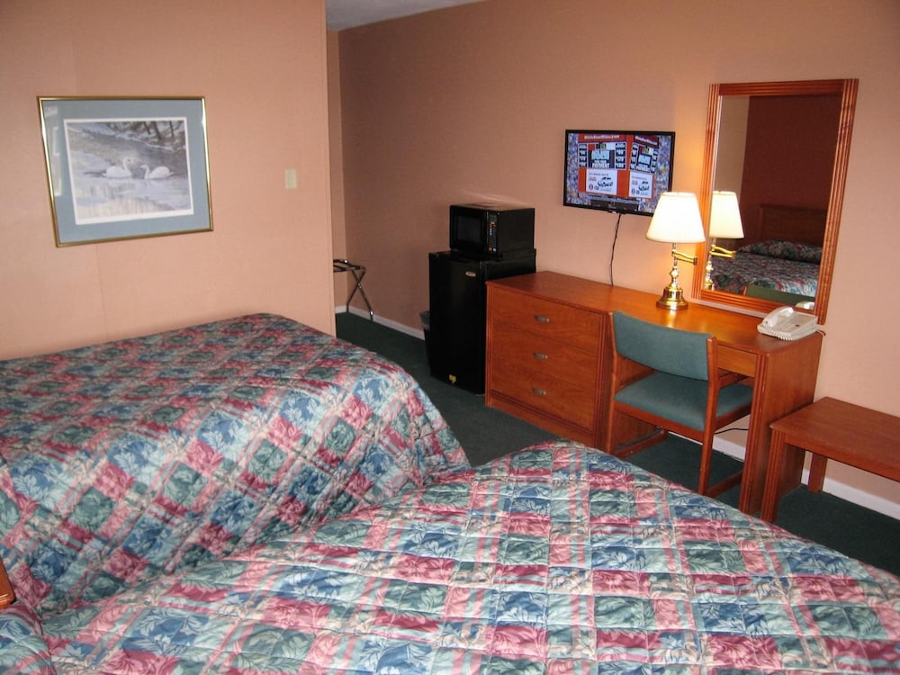 Travelers Lodge Motel Marshall 46/60