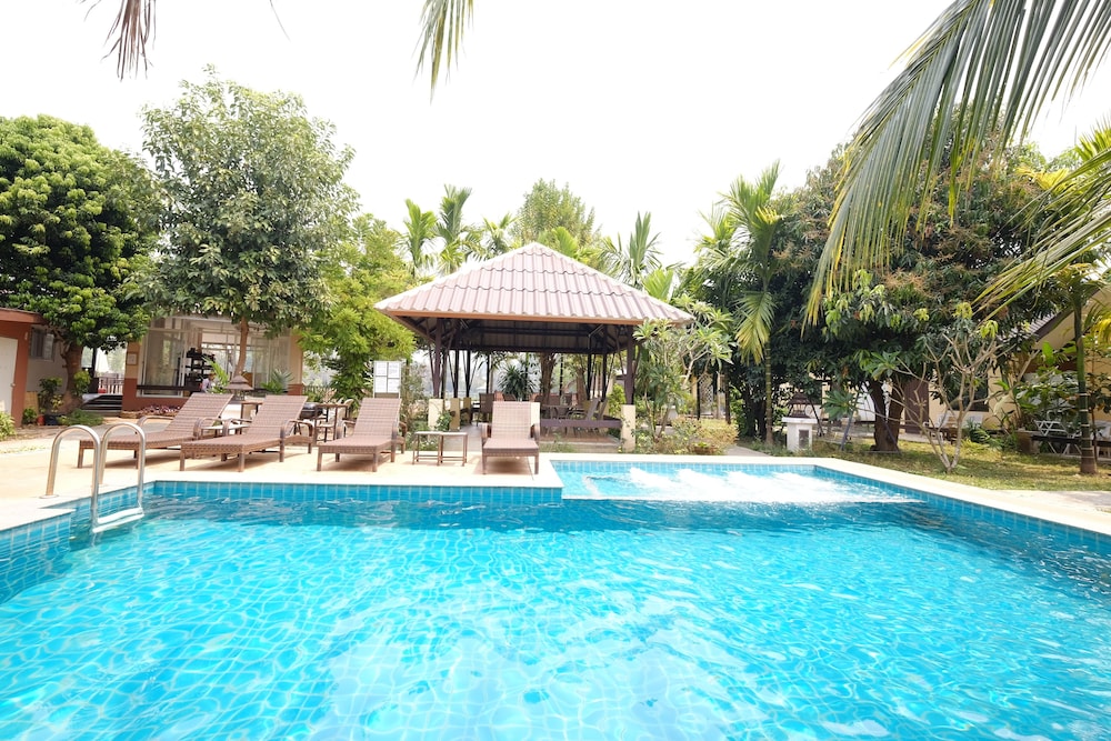 Piya Guesthouse 56/57