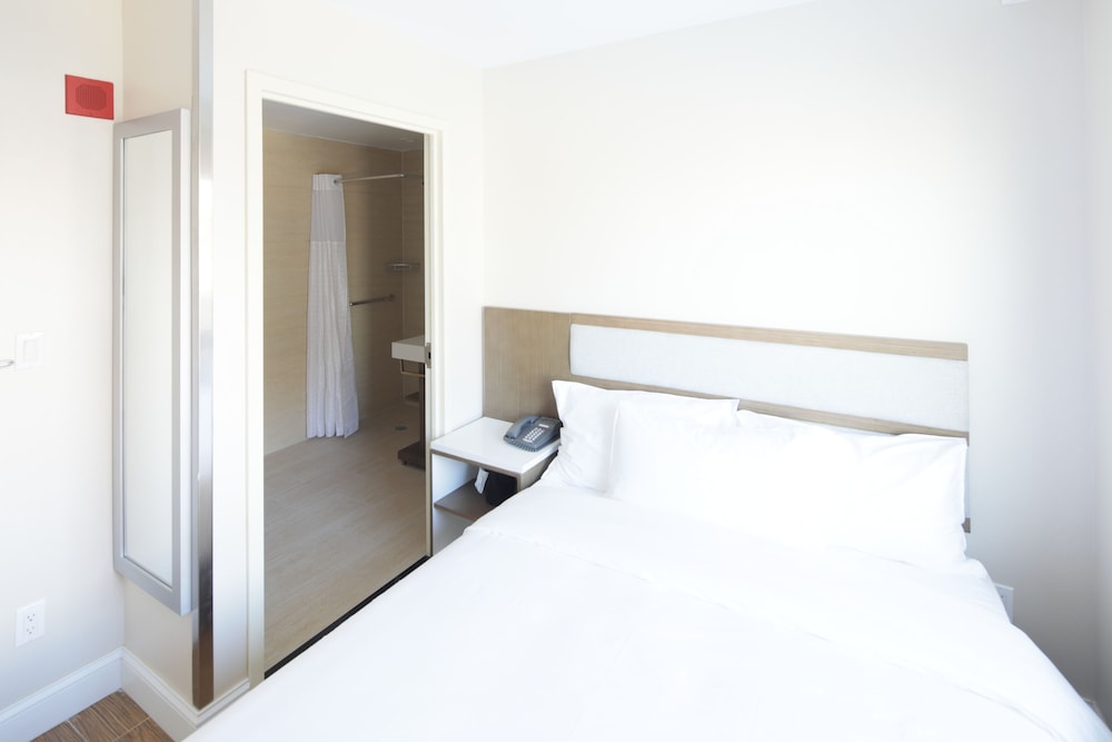 Mayflower Boutique Hotel 13/33