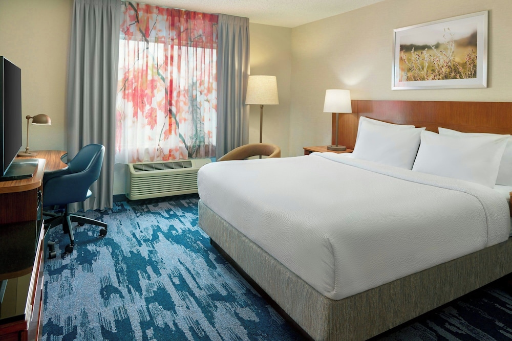 Fairfield Inn And Suites Frederick 13/50