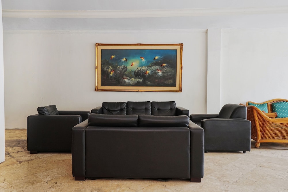Hotel Istana Permata Ngagel 22/23