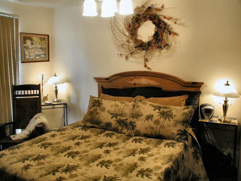 Always Inn San Clemente Bed Breakfast 63/65