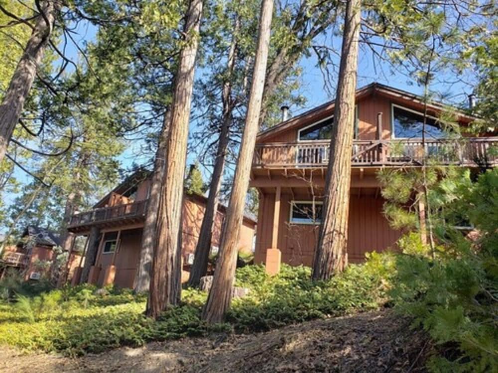 The Pines Resort 4/47