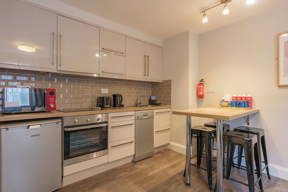 Temple Bar Lane - Adults Only 34/47