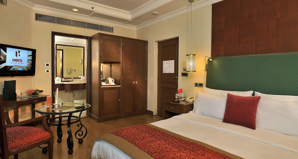 Welcomhotel by ITC Hotels, Cathedral Road, Chennai 13/58
