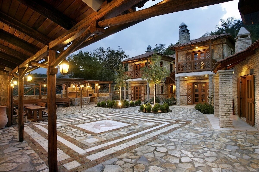 Abeliona Retreat 8/41