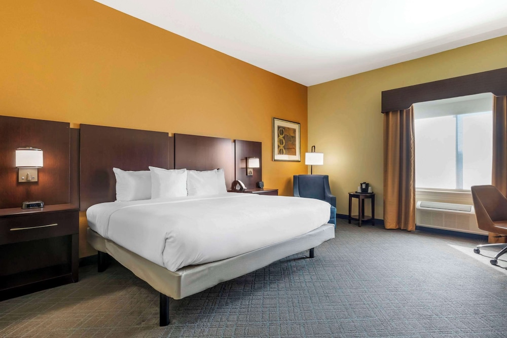 غرفة بسرير كينج لذوي الإعاقة