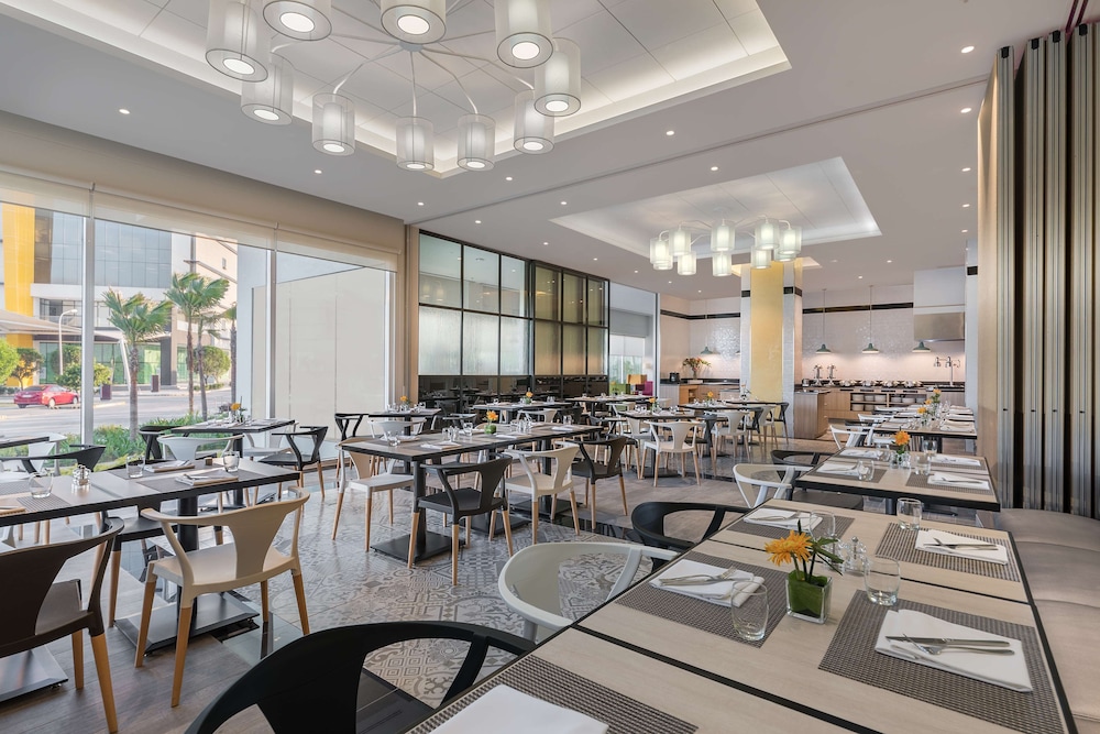 Park Inn By Radisson Clark 36/50