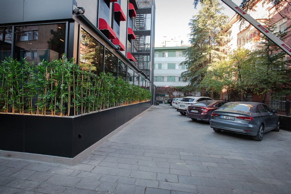 Bahcelievler Hotels 42/50