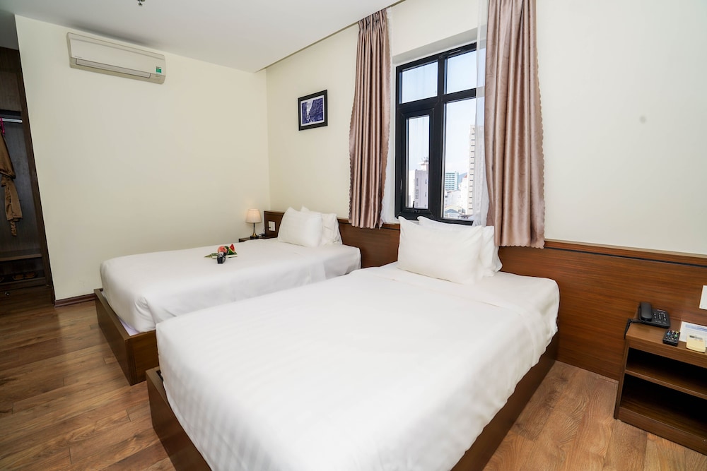 Central Hotel & Spa 36/67
