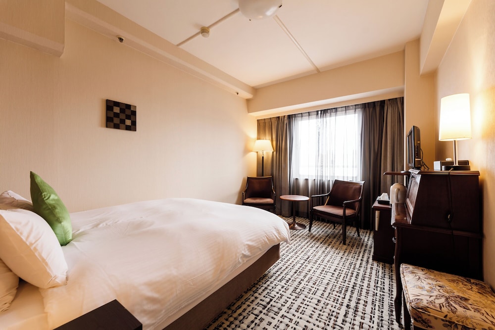 ROOM, DOUBLE BED