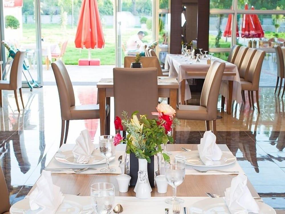 Cherry Garden City & Spa Hotel 15/23