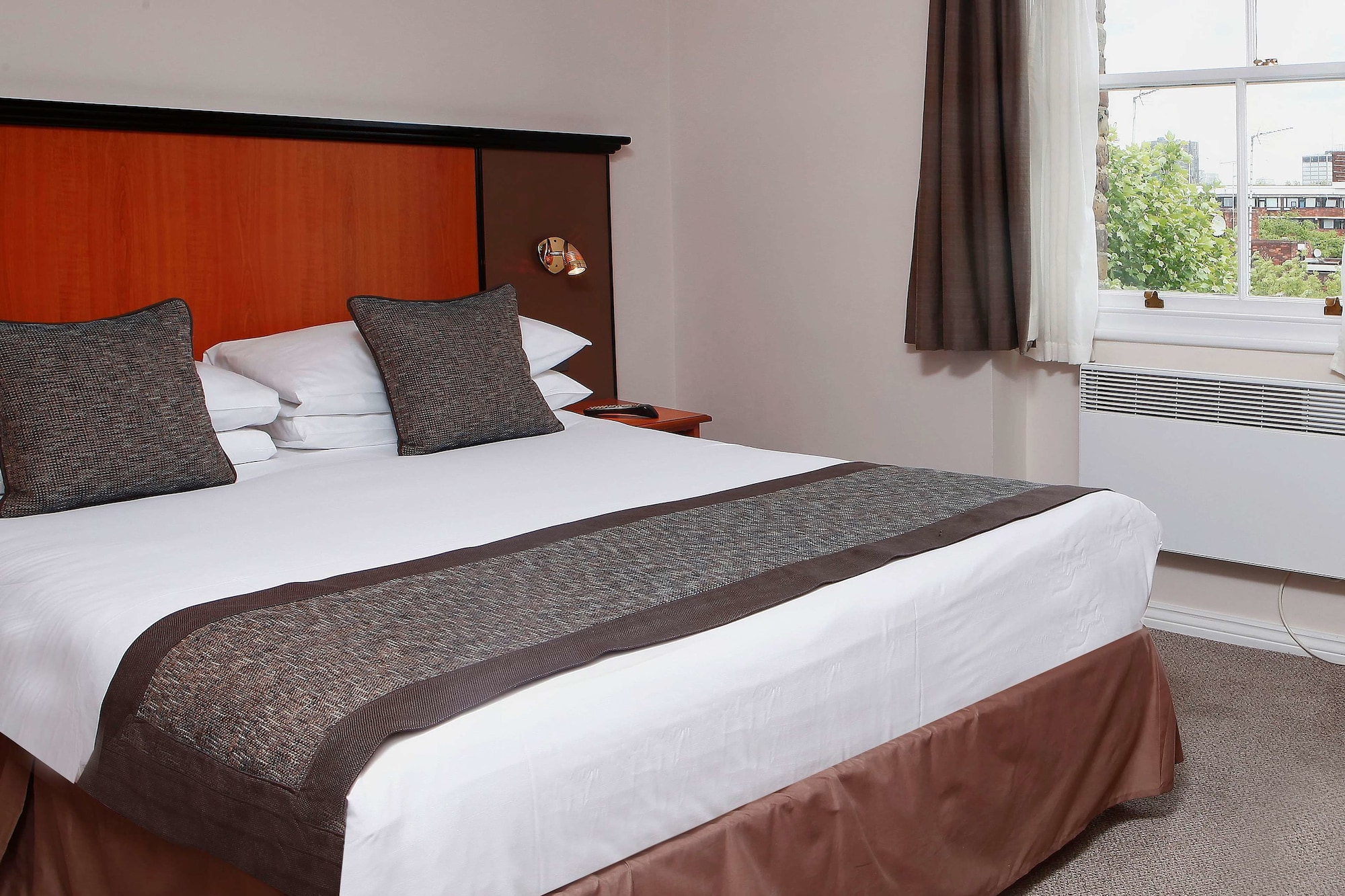STANDARD, DOUBLE BED