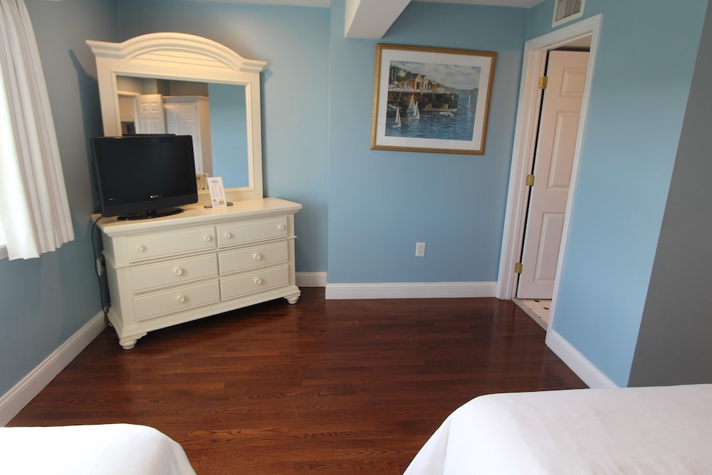 Edgewater Beach Resort, a VRI resort 16/29