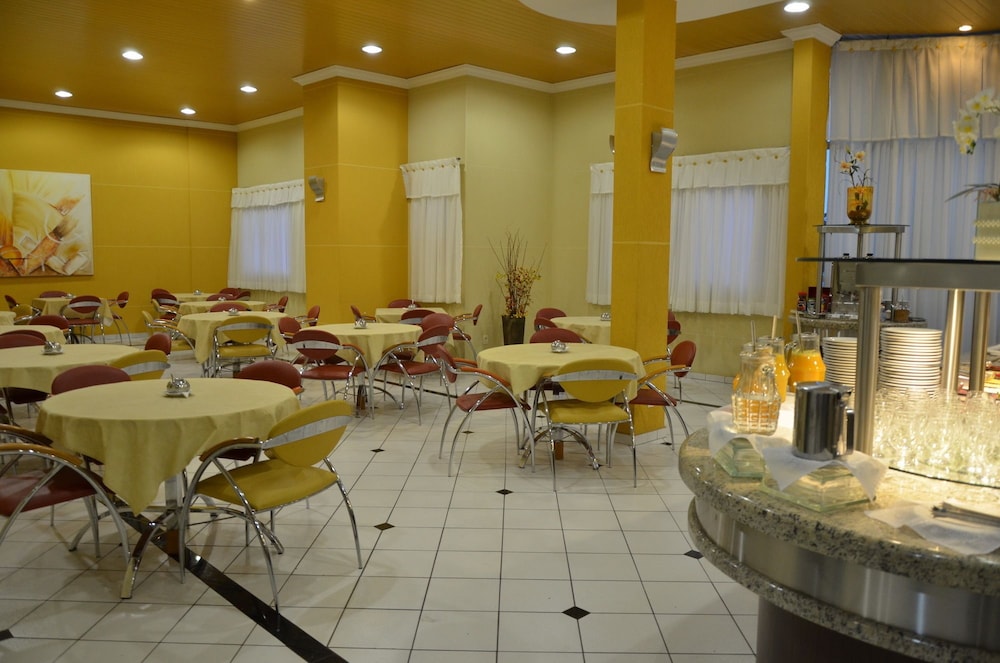 Barbur Plaza Hotel 36/45
