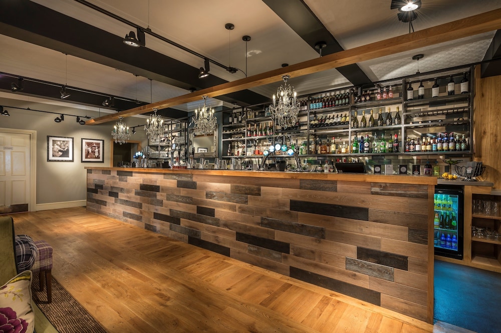 The Golden Fleece Hotel 11/50