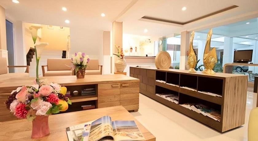 Muanmanee Boutique Hotel 70/81