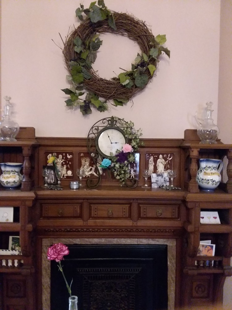 Inn Port Lodging 8/39