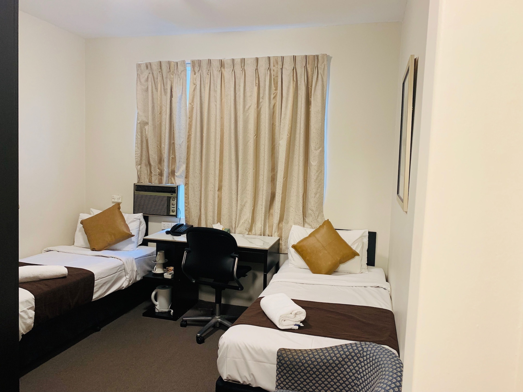 BASIC, DOUBLE BED