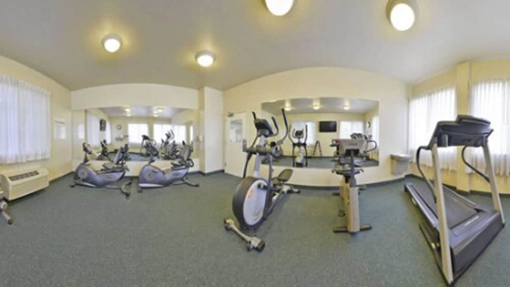 Holiday Inn Express and Suites Tacoma South Lakewood, an IHG Hotel 30/64