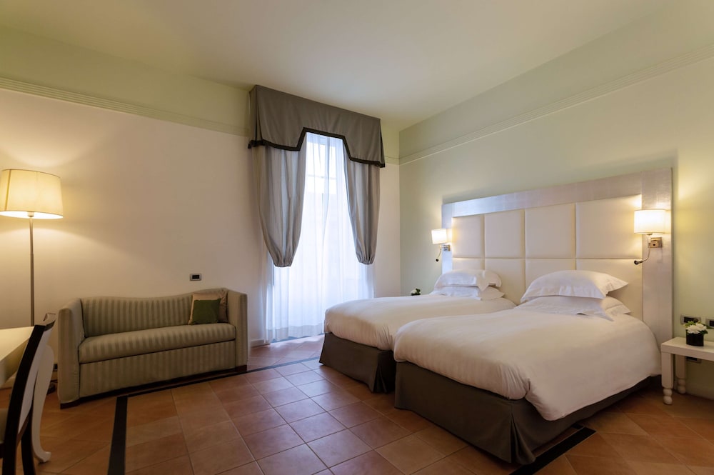 DUPLEX, JUNIOR SUITE, TWIN BEDS