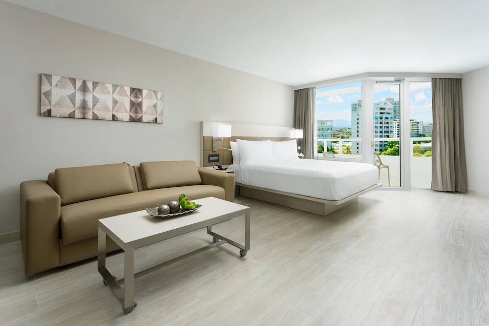 Ac Hotel By Marriott San Juan Condado 27/77