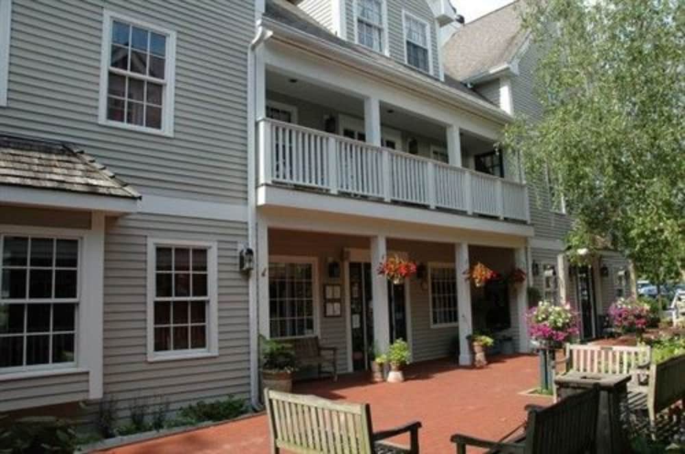 Artists Colony Inn Restaurant 4/50