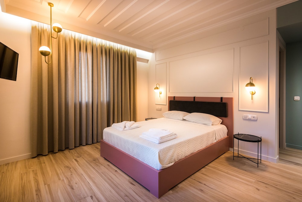 Allure Central Boutique Hotel 6/26