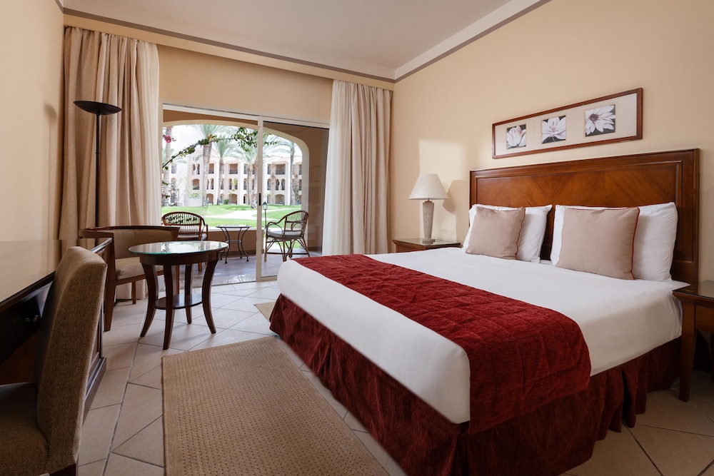 Jaz Almaza Beach Resort, Almaza Bay 12/48