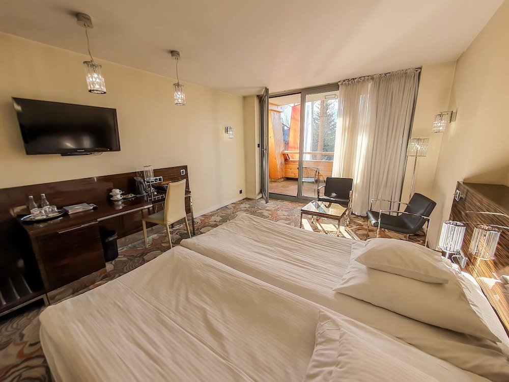 Hotel Rysy 12/84