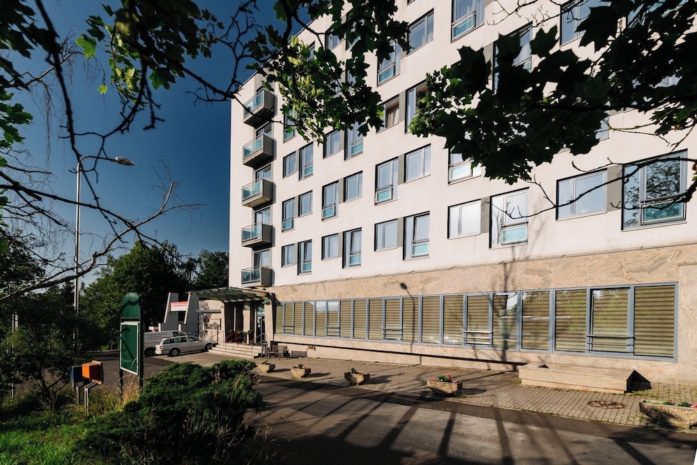 HOTEL MARTTEL 8/62