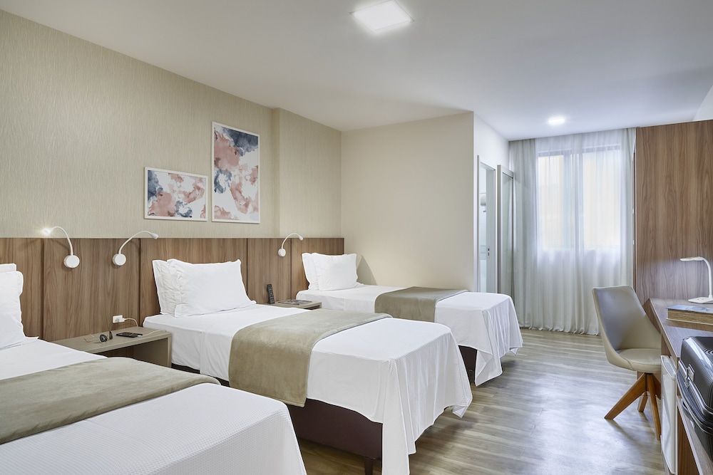 Lefel Hotel 14/46